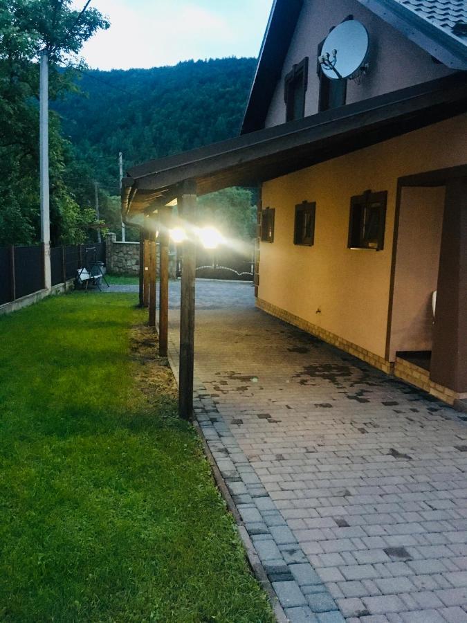 Vas.Vom Aparthotel Manyava Exterior photo